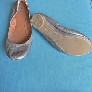Lucky brand metallic taupe flats size 8. Worn once.